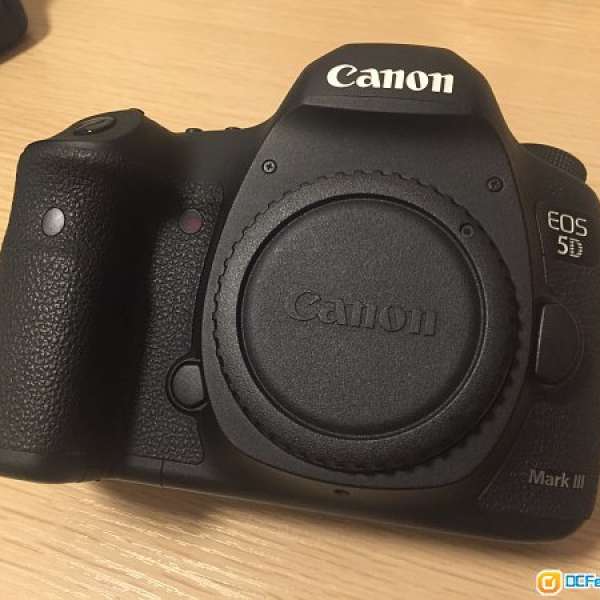 Canon 5D Mark 3 + Phottix BG-5D III 直倒