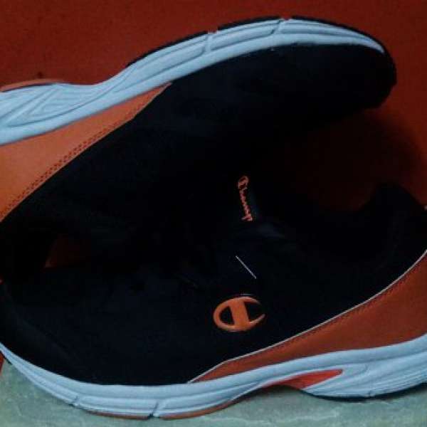 九成新Champion 橙黑色跑鞋波鞋運動鞋*US9>EU42>28CM
