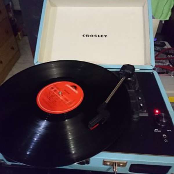 CROSSLEY CR8005A-TU 手提式黑膠唱盤
