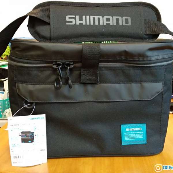 全新專業Shimano 冰袋。 可單肩可手拎。