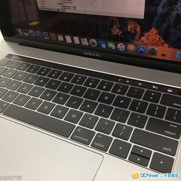 MacBook Pro 15inch 512ssd 2017 space grey