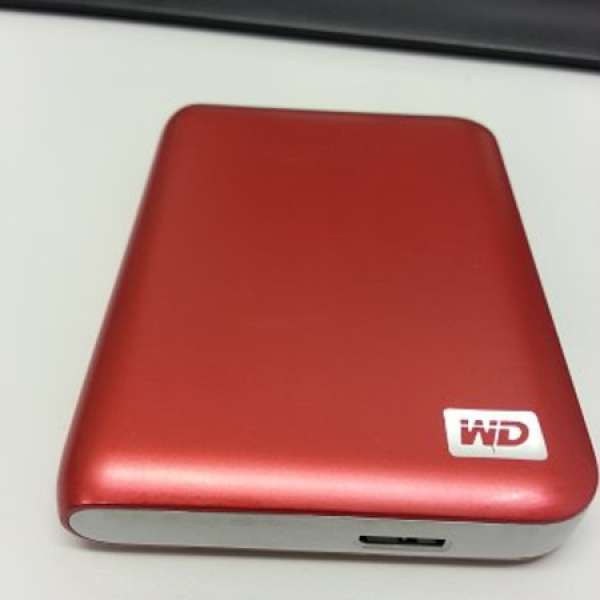 WD 1T My Passport hard disk (壞，當零件出售)