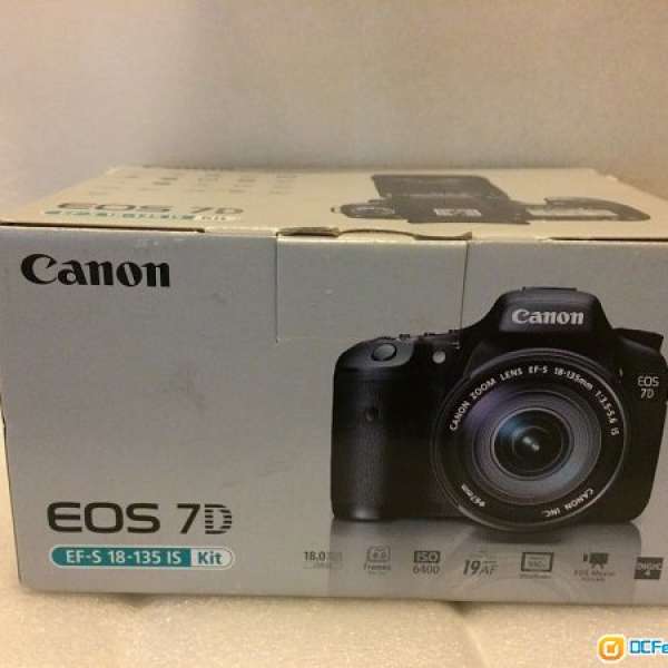 Brand new Canon EOS 7D Digital SLR Camera with EF-S 18-135mm