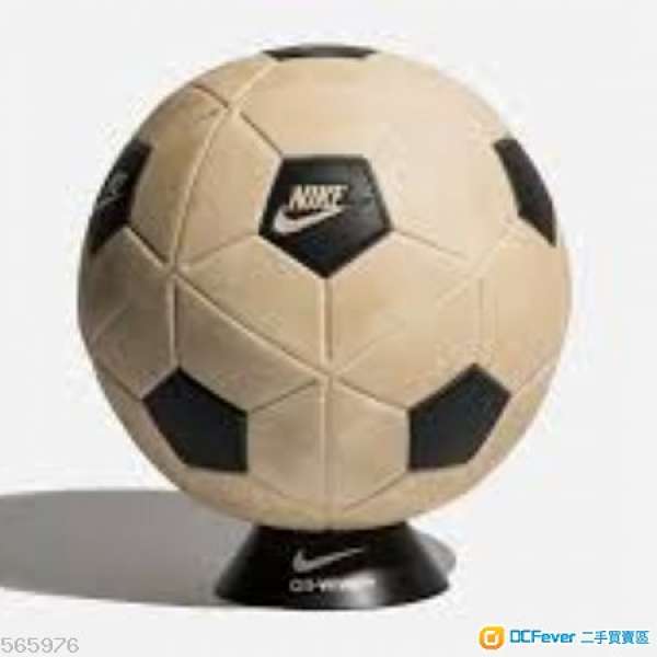 Nike x Off-White “FOOTBALL, MON AMOUR” Soccer
