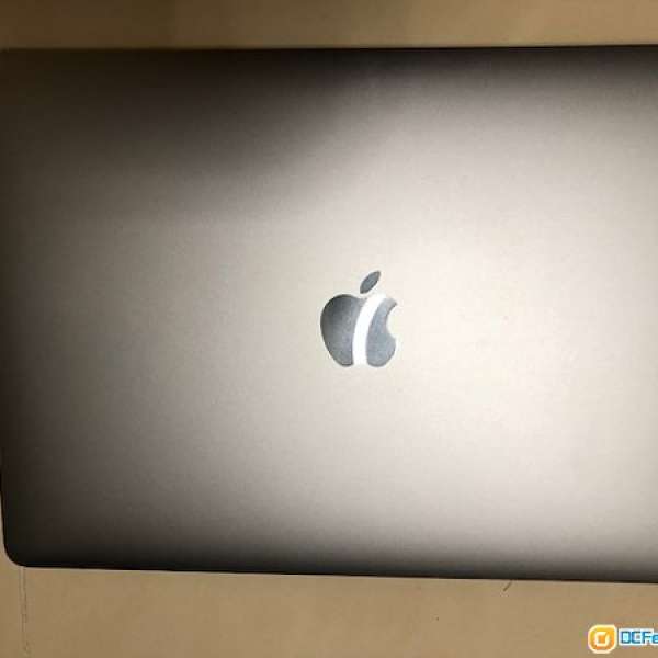 MacBook Pro 13-inch, Late 2016, i7 3.3GHz, 16GB RAM, 512GB SSD