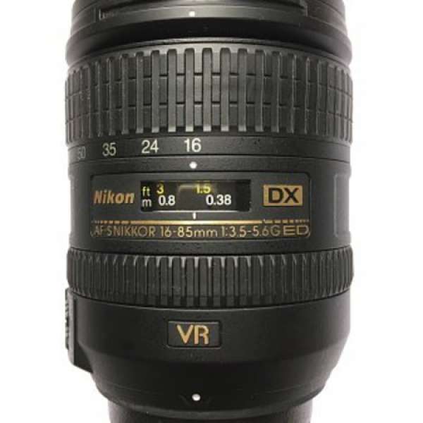 Nikon 16-85mm f/3.5-5.6G ED DX VR 另送Nikon D40