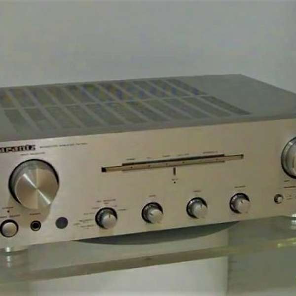 Marantz PM7001 擴音機