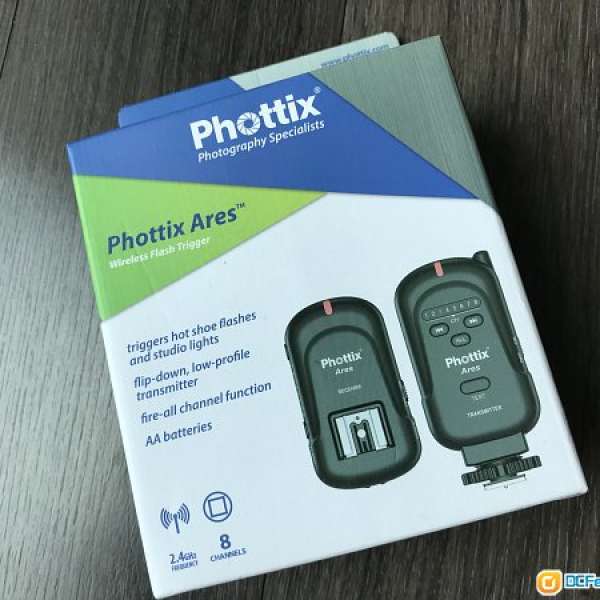 Phottix Ares wireless flash trigger