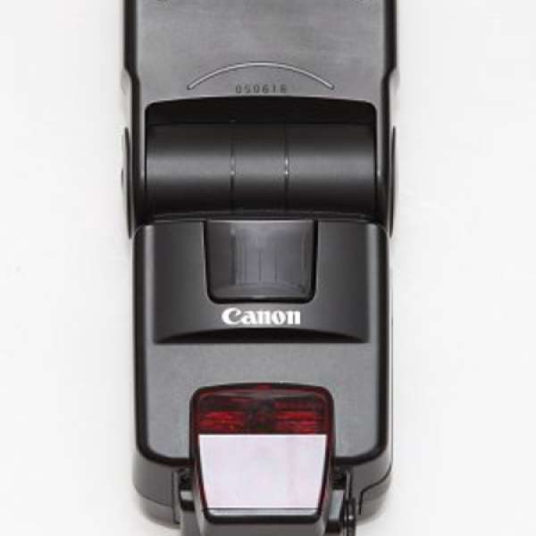 頂級 Canon 550EX Flash 閃光燈，全線 Canon 數碼相機合用，85% 新。