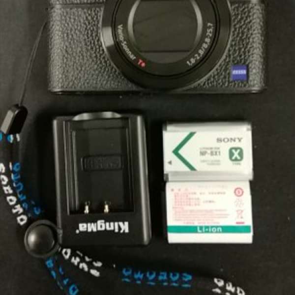 Sony RX100 iii with two batteries