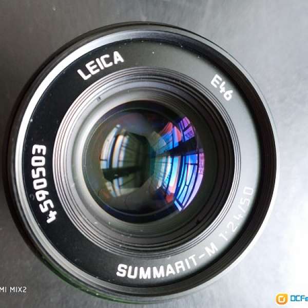 LEICA SUMMARIT-M 50mm f/2.4 連 FILTER 遮光罩