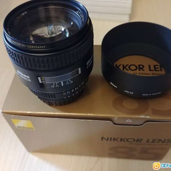 99%新 Nikon AF 85mm F1.8D (轉會出售)  有B+W lens x1 有盒有單全套