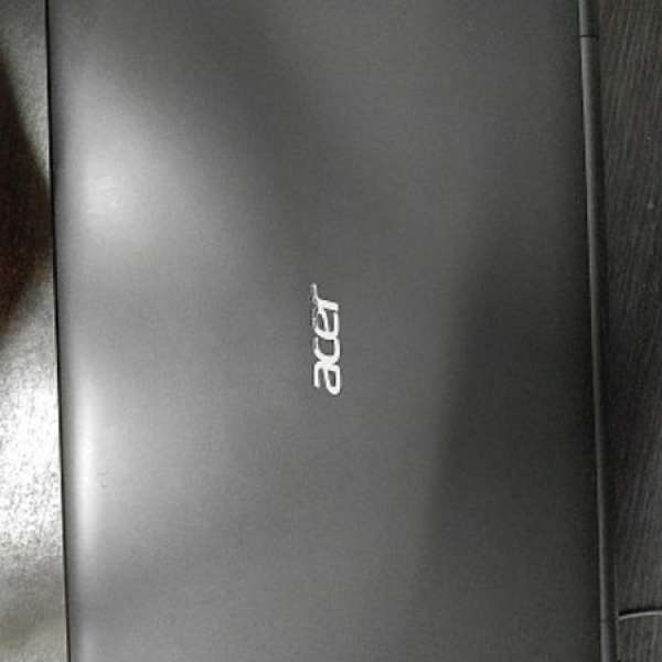 Acer Aspire V5-571 i3 4g ram 15.3 inch