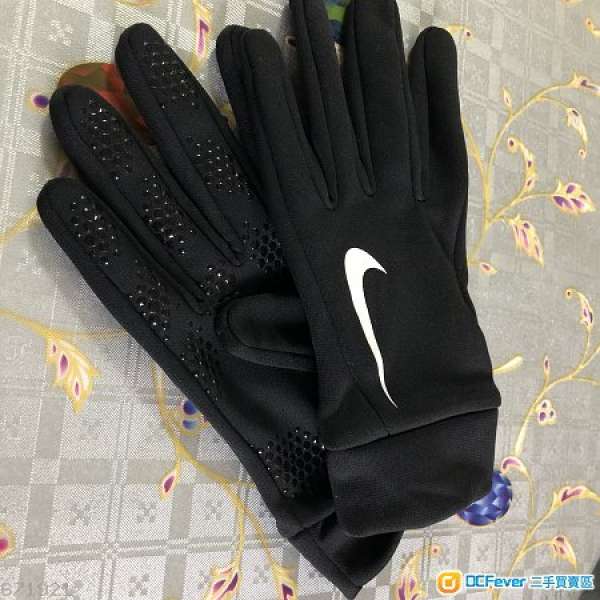 Nike 手套