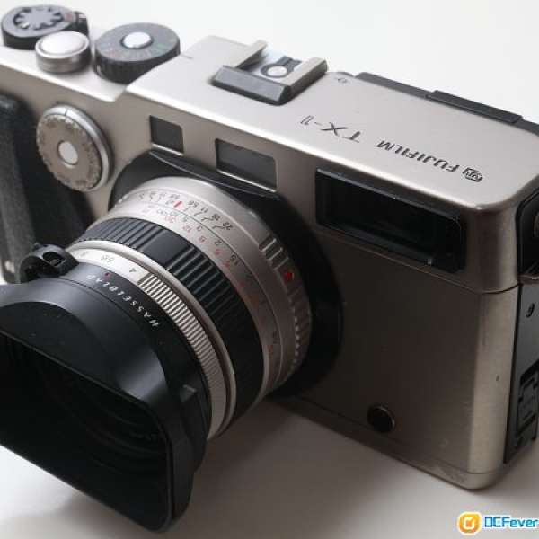 FUJIFILM TX-1 連 FUJINON EBC 45/4(6X17)使用135菲林的120旁軸機(Hasselblad XPan)