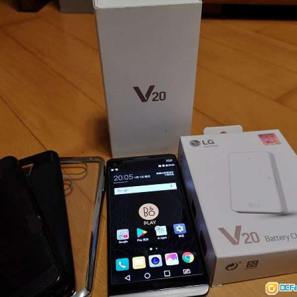 LG V20 93新 黑色香港行貨 2電