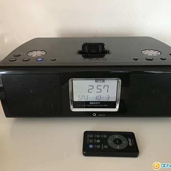 Teac hifi table speaker radio ipod dock with remote SR-L200i