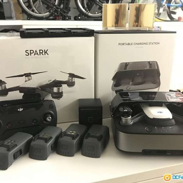 Dji spark fly more combo + station