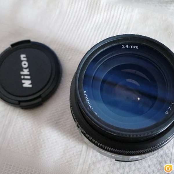 Nikon AF 24mm f2.8