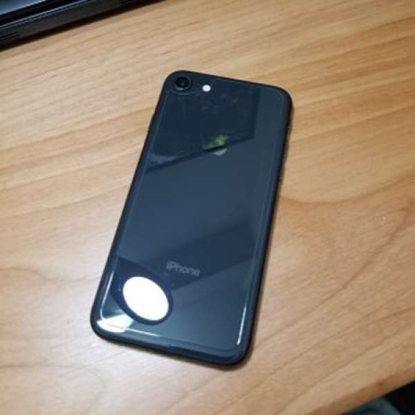 iphone 8 64gb 黑 9成新 保養到2019年1月