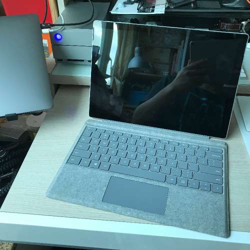 Microsoft Surface Pro 5 / 2017 / i7 8GB 256GB SSD type cover