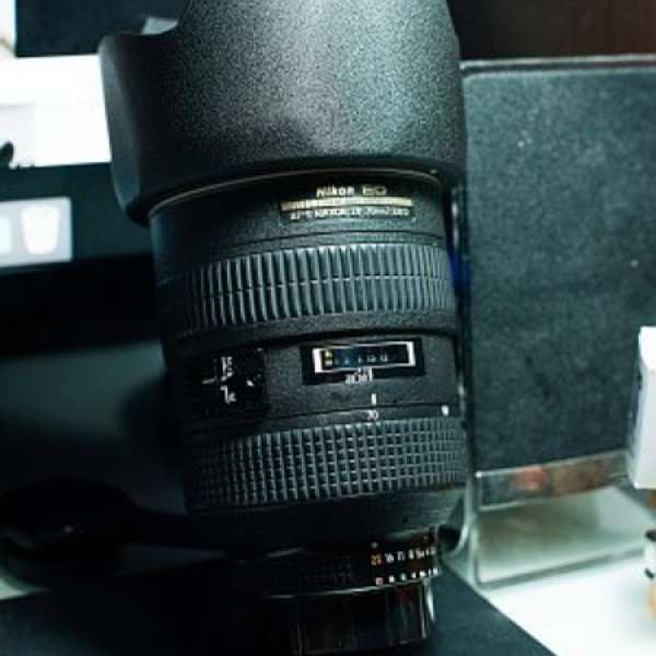 Nikon AF-S 28-70mm f/2.8D