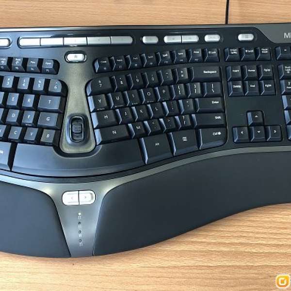 99% new Microsoft Natural Ergonomic Keyboard 4000