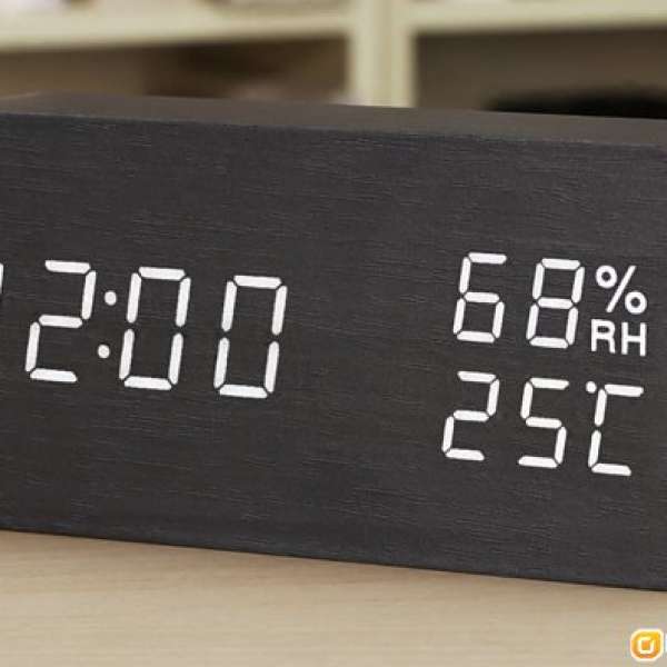 LED 電子鐘顯示時間，溫度，濕度