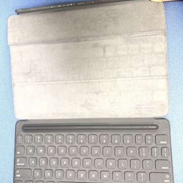 iPadPro 10.5 Smart  keyboard