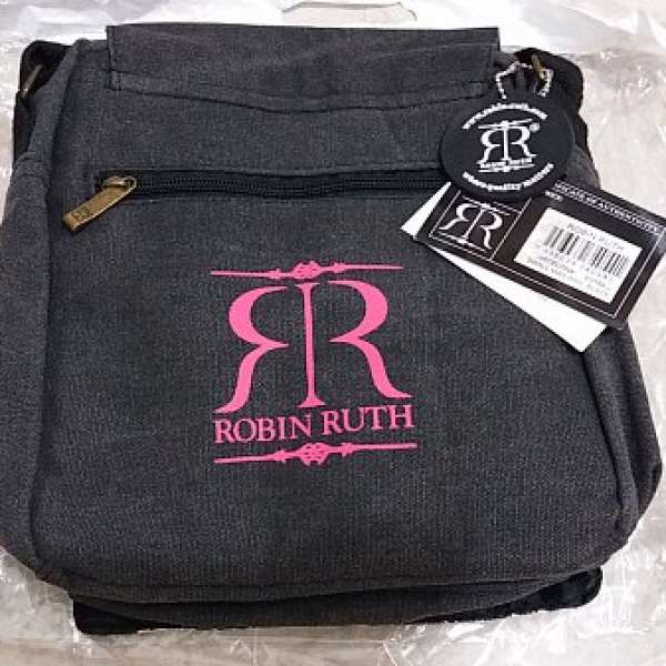國際品牌 ROBIN RUTH 黑色斜肩帶布袋 （New）