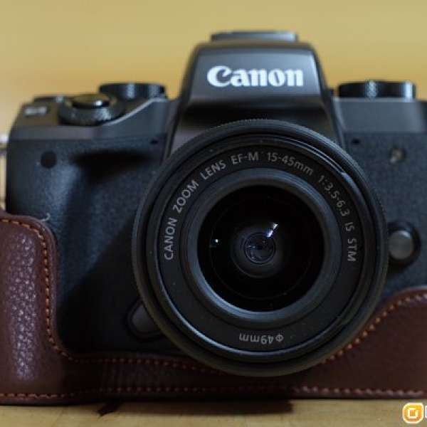 Canon M5