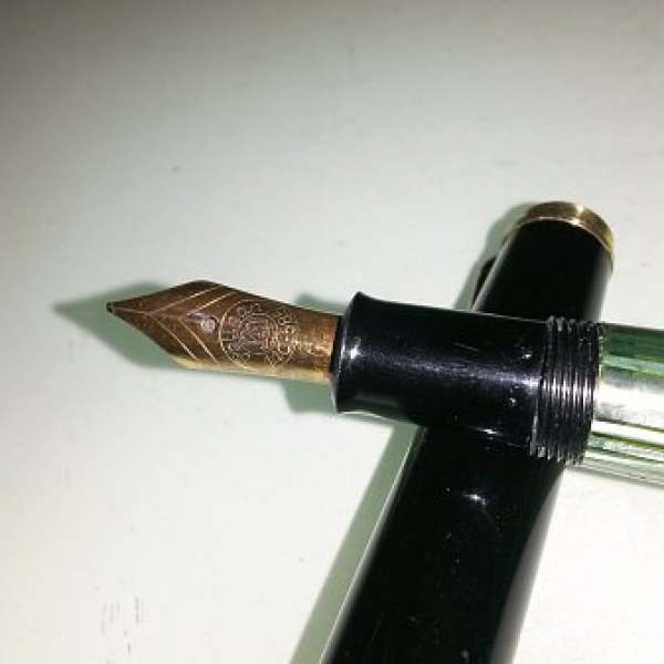 Pelikan(百利金) 400型古董墨水筆-綠條