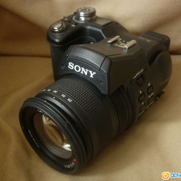 Sony  DSC-F828  7x Option Zoom 半專業相機 ( EVF Viewfinder / CF card )