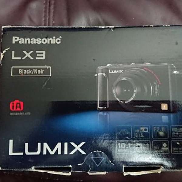 Panasonic Lumix -3 black 全套配件連盒一齊，加送腳架