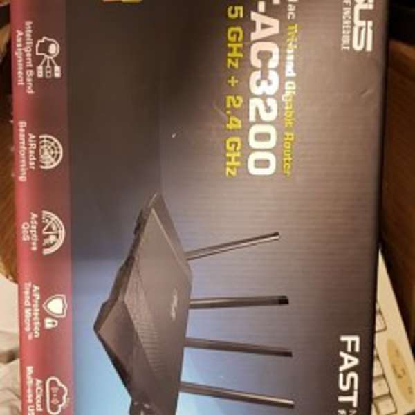ASUS RT-AC3200 Tri-Band Wireless-AC3200 Gigabit Router (行)