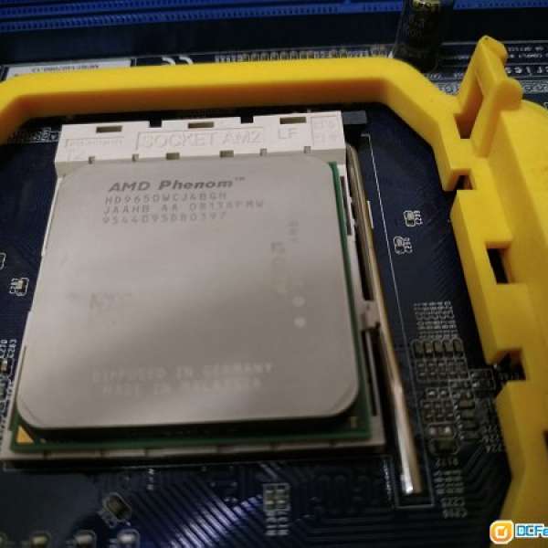 AMD Phenom 9650 四核 AM2+ CPU 送底板