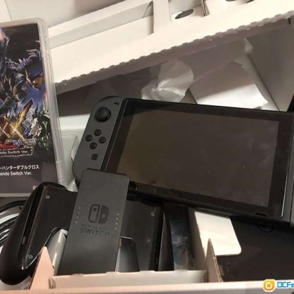 灰色 行貨 SWITCH 齊配件 送MHXX