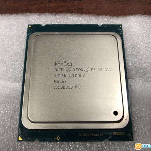 Intel Xeon E5-2620 v2 (15M Cache, 2.10 GHz) 6核12線