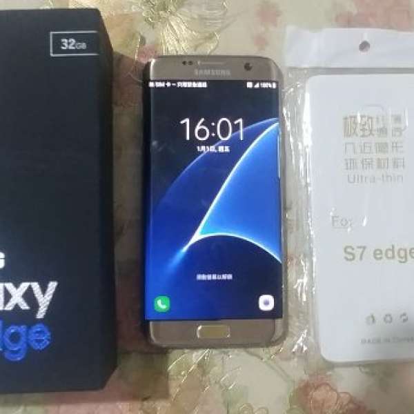 出售行貨98% 金色 samsung s7 edge 32gb g9350 雙卡。全套有盒齊配件。送套。