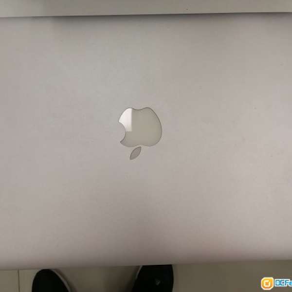 MacBook Air (13-inch, Early 2015)  i7 2.2 , 8GB Ram , 256 SSD