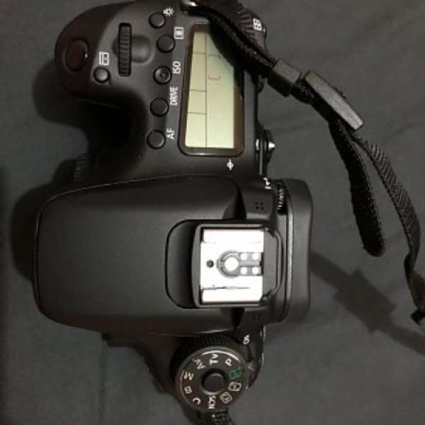 Canon EOS 70D .. 18-135mm kit set