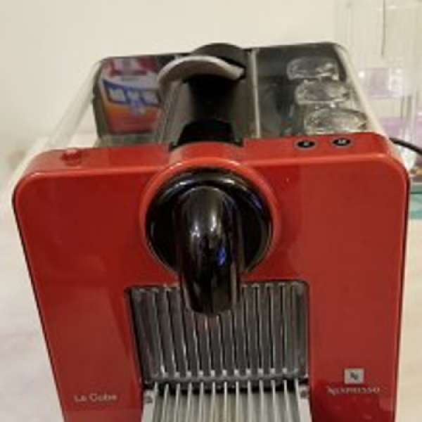 極罕有!!! 8成新全正常NESPRESSO LE CUBE D180 (Made in Switzerland)