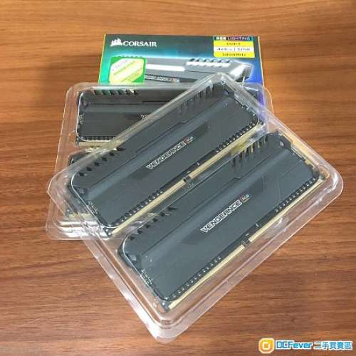 Corsair Vengeance&reg; RGB 32G (4 x 8G) DDR4 RAM 3000MHz (行貨有盒有保養)