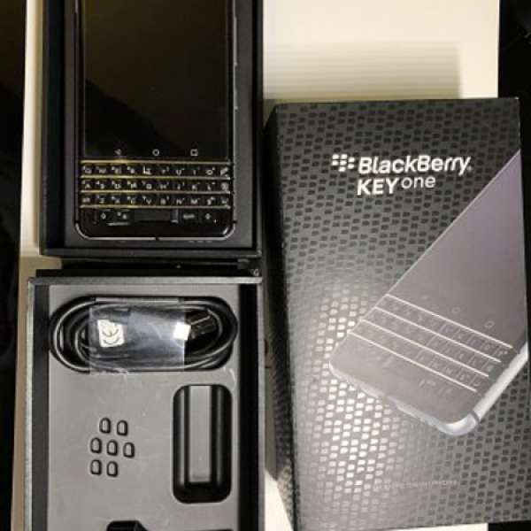 9成新 Blackberry Keyone 3gb + 32gb 香港行貨 (衛訊單 已過保)