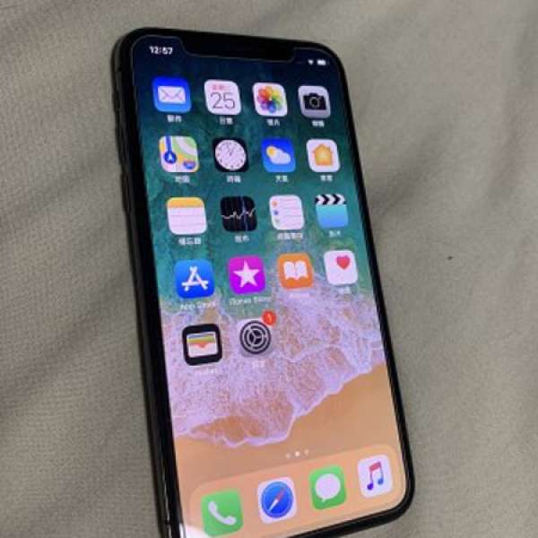 90% 新 Apple iPhone x 256GB black 黑色 香港行貨 apple care + 保養到2019年11月