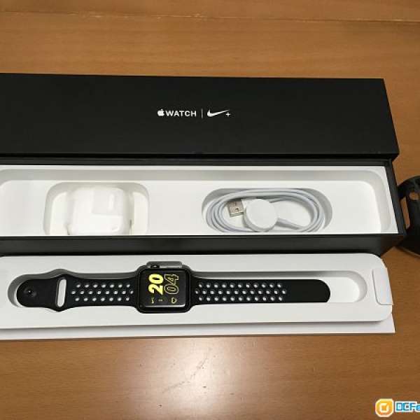 Apple Watch Nike+ series 2 (42mm) Space Grey 95%新