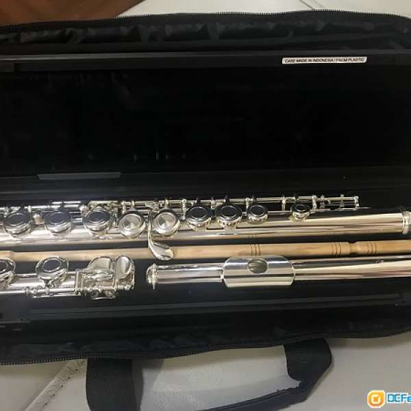 Yamaha Flute YFL-211