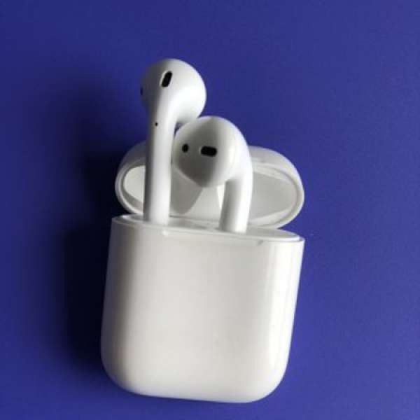 APPLE  Airpods  90% New