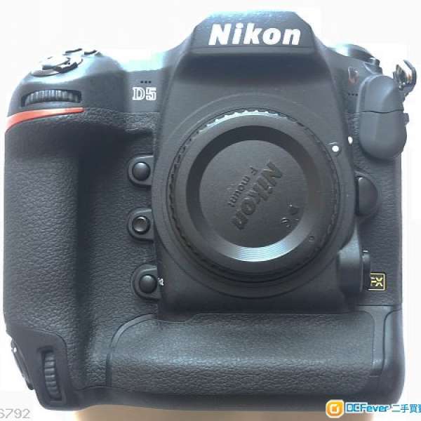 99%新行貨3個月機長保Nikon D5 CF版 3粒EL18b，快門178，頂級128G CF 70-200LB6可換...