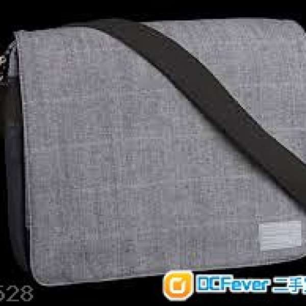HEX Academy Messenger Bag for 15” MacBook Pro / iPad (Grey)